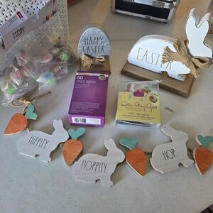 Rae Dunn White Bunny & Orange Carrot Table Decor Set